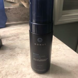 Monat moxie magnifying mousse